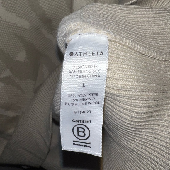 Athleta ivory Jacquard Sweater - Picture 3 of 4